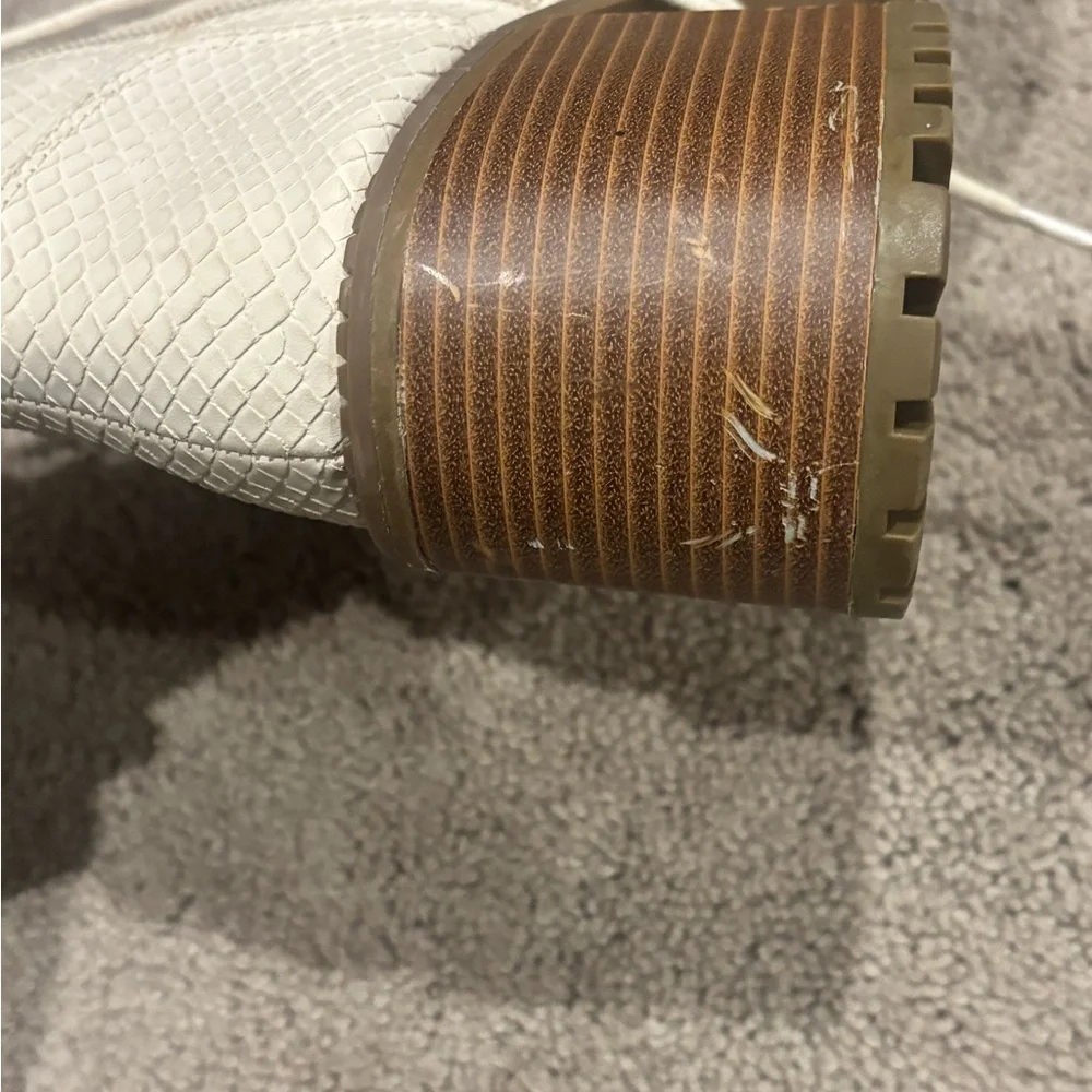 Altr’D State Cream Lace-Up Combat Platform Chunky Boots Textured 7.5 Festival - Picture 11 of 11